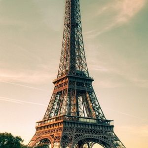 Meet your Posher, Claudia